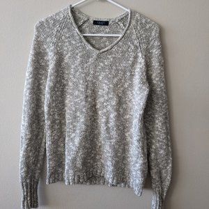 CHAPS Gray Knit Sweater - Size Small